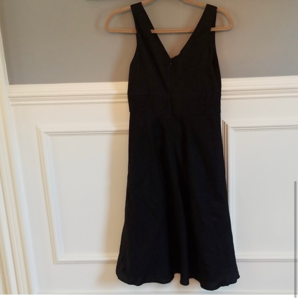 Perfect J McLaughlin linen navy dress